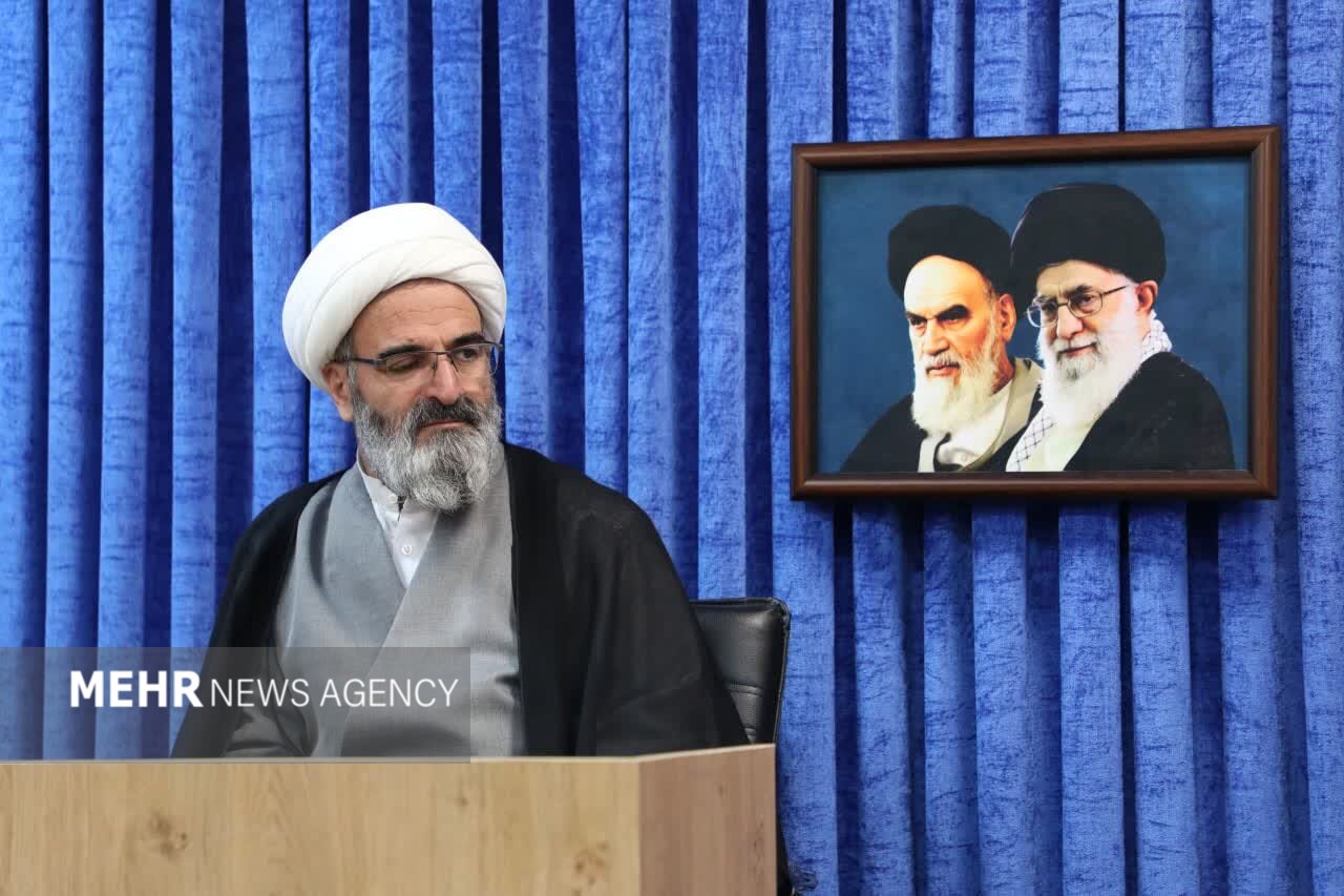 نماینده ولیفقیه در سمنان تأکید کرد: گسترش خدمات کانون پرورش فکری به مناطق محروم یک ضرورت تربیتی است