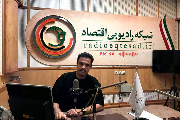 کار و پله با تمرکز بر شعار سال مخاطب رادیو را بخشی از خانواده خود میداند