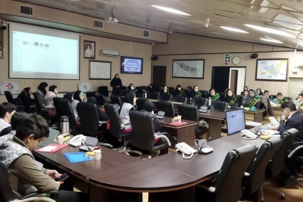 جلسه کمیته نهضت مدرسه‌سازی در منطقه ۲۱ تهران برگزار شد