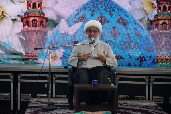 مسجد باید محور هدایت و و مدیریت فرهنگی محله باشد